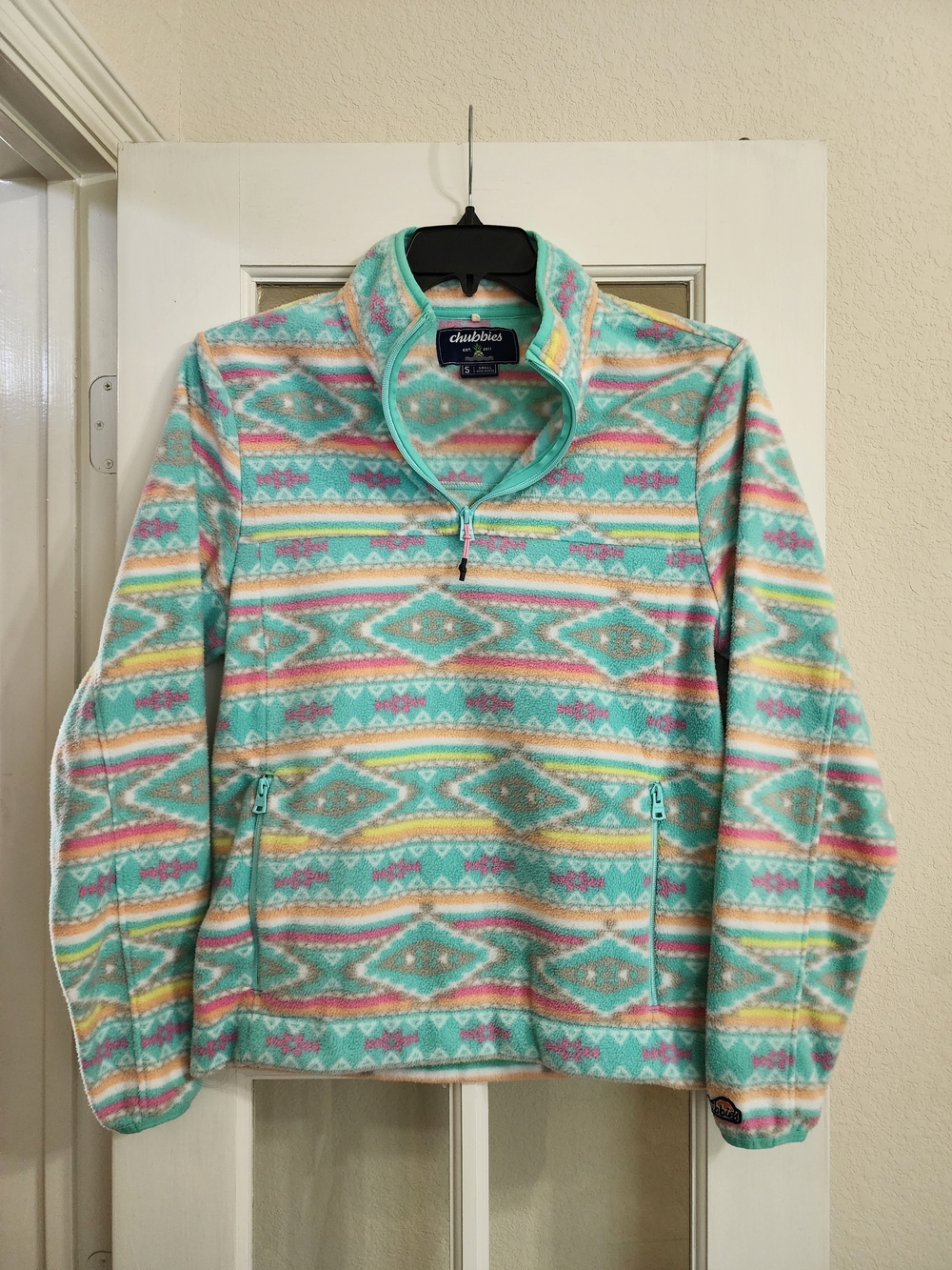 Chubbies Boomshakalaka Women’s Aztec Fleece Quarter Zip Pullover Small